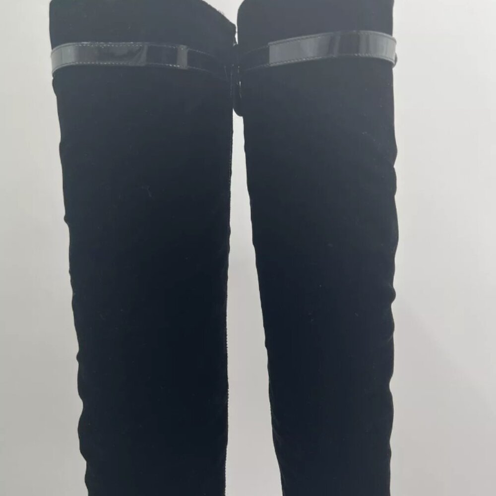 CHANEL Black Velvet Velour Knee High Boots W/Patent Heels/Cap Toe CC/ Logo Sz 40 - Picture 3 of 12